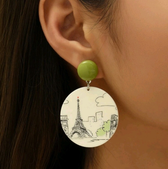 π5 for $25* Paris Drop Earrings - Picture 1 of 3